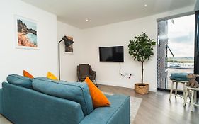 Poole Quay Sea Views Apartment No 6